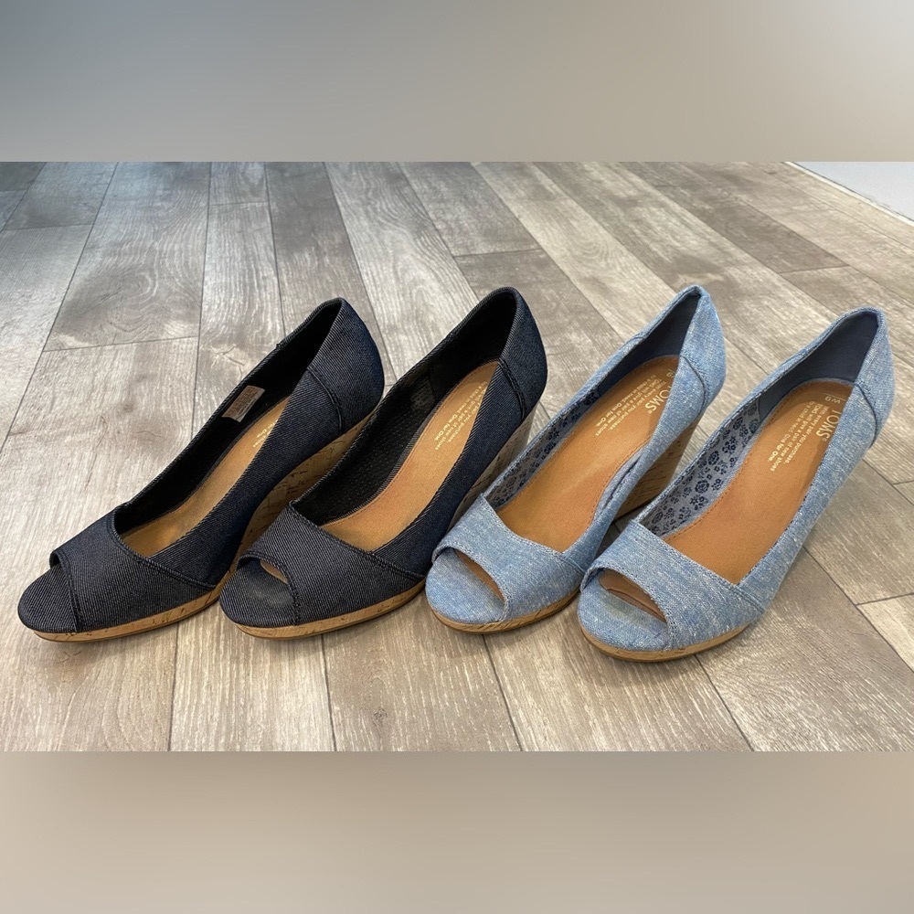 Toms 2 Pair Dark and Light Denim Stella Peep Toe Corkscrew Wedge Sandals S. 9W